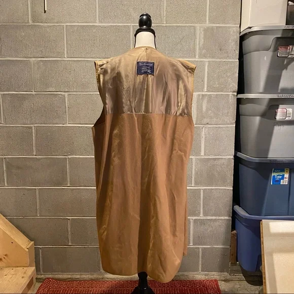 Burberry Tan Trench Coat - Picture 7 of 16